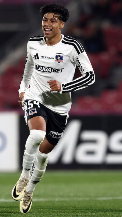 Con tan sólo 18 años y es héroe en Colo Colo: Le da triunfo ante Audax y lo clasifica a cuartos de Copa Chile