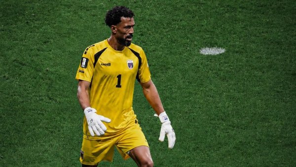 El error de Vozinha con Cabo Verde que le costó un gol y da la vuelta al mundo