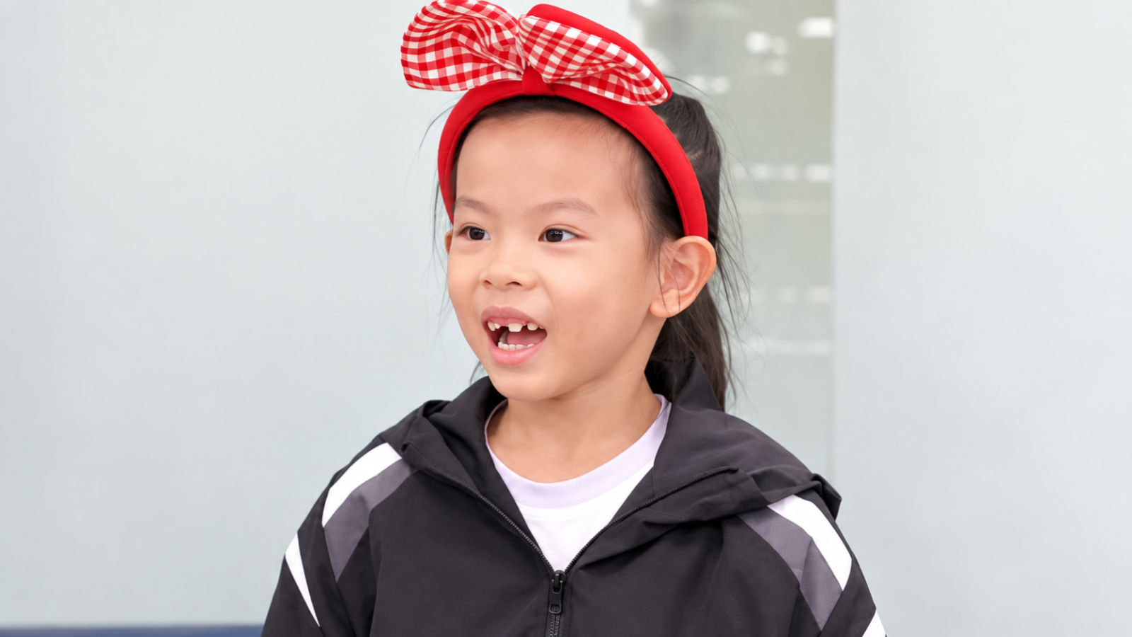 Niña de 6 años sorprende al mundo: resolvió un Cubo de Rubik en solo 4 segundos
