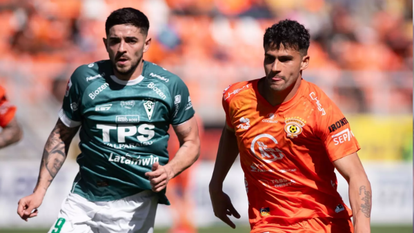Cobreloa derrota a Santiago Wanderers en Calama y le arrebata el liderato de la Primera B