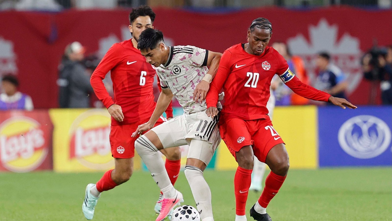 Poco para rescatar: La Roja perdió ante Canadá en un accidentado partido
