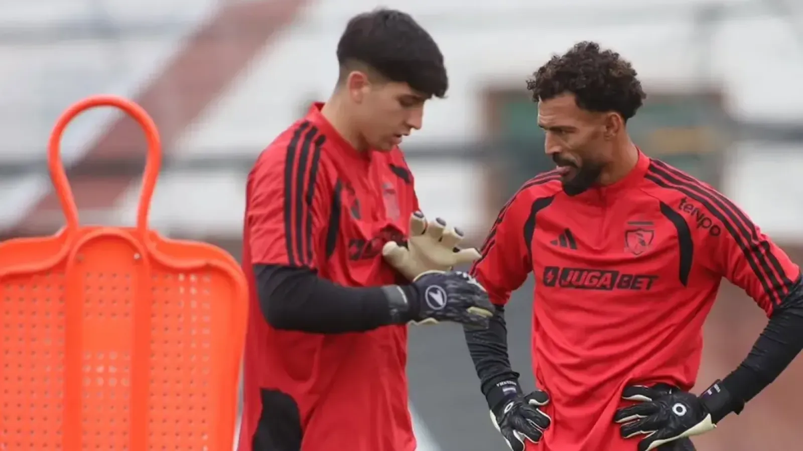 En "Hay Zoom" entregamos el orden de los arqueros en Colo Colo: ¿En qué lugar dejaron a Vozinha?
