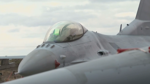 <p>Chile evalúa compra de F-35 para renovar flota: Argentina y Perú también modernizarán su escuadra</p>Chile evalúa compra de F-35 para renovar flota: Argentina y Perú también modernizarán su escuadra
