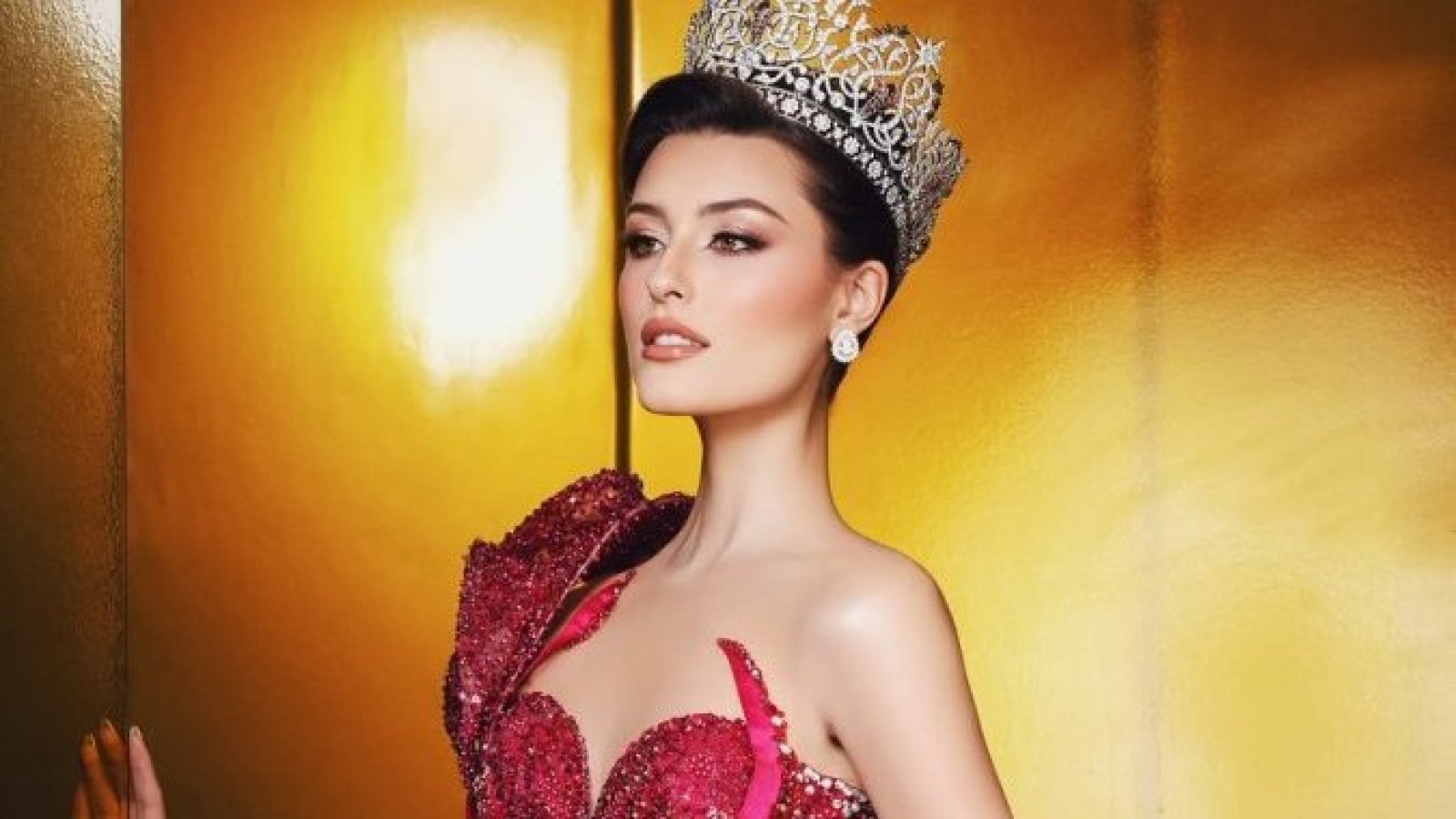 <p>Dominga López responde a las críticas por su apariencia tras ser elegida Miss Universo Chile 2026</p>
