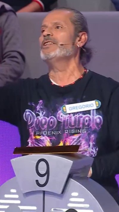 <p>¡Un real fanático! Participante tiene hasta un póster de Daniel Fuenzalida</p>