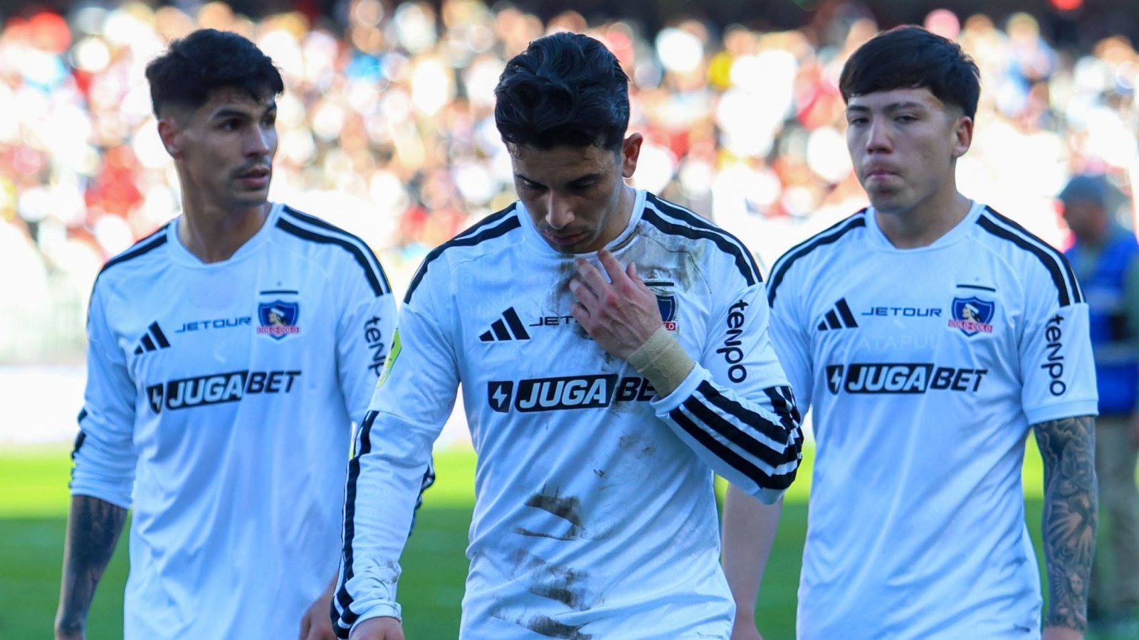 "Con profundo pesar": La pérdida que enluta a Colo Colo
