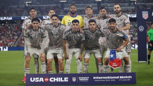 “Siempre lo mismo”: hinchas dan su veredicto al juego de La Roja ante Estados Unidos