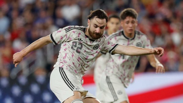 La Roja pagó caros sus errores defensivos y cayó en “guerra de goles” ante Estados Unidos