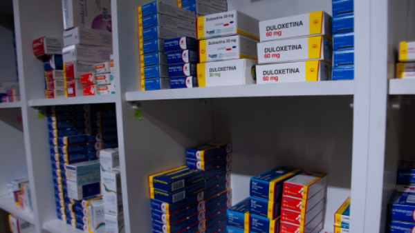 <p>Venta de medicamentos en locales masivos: alertan sobre graves riesgos para la salud pública</p>