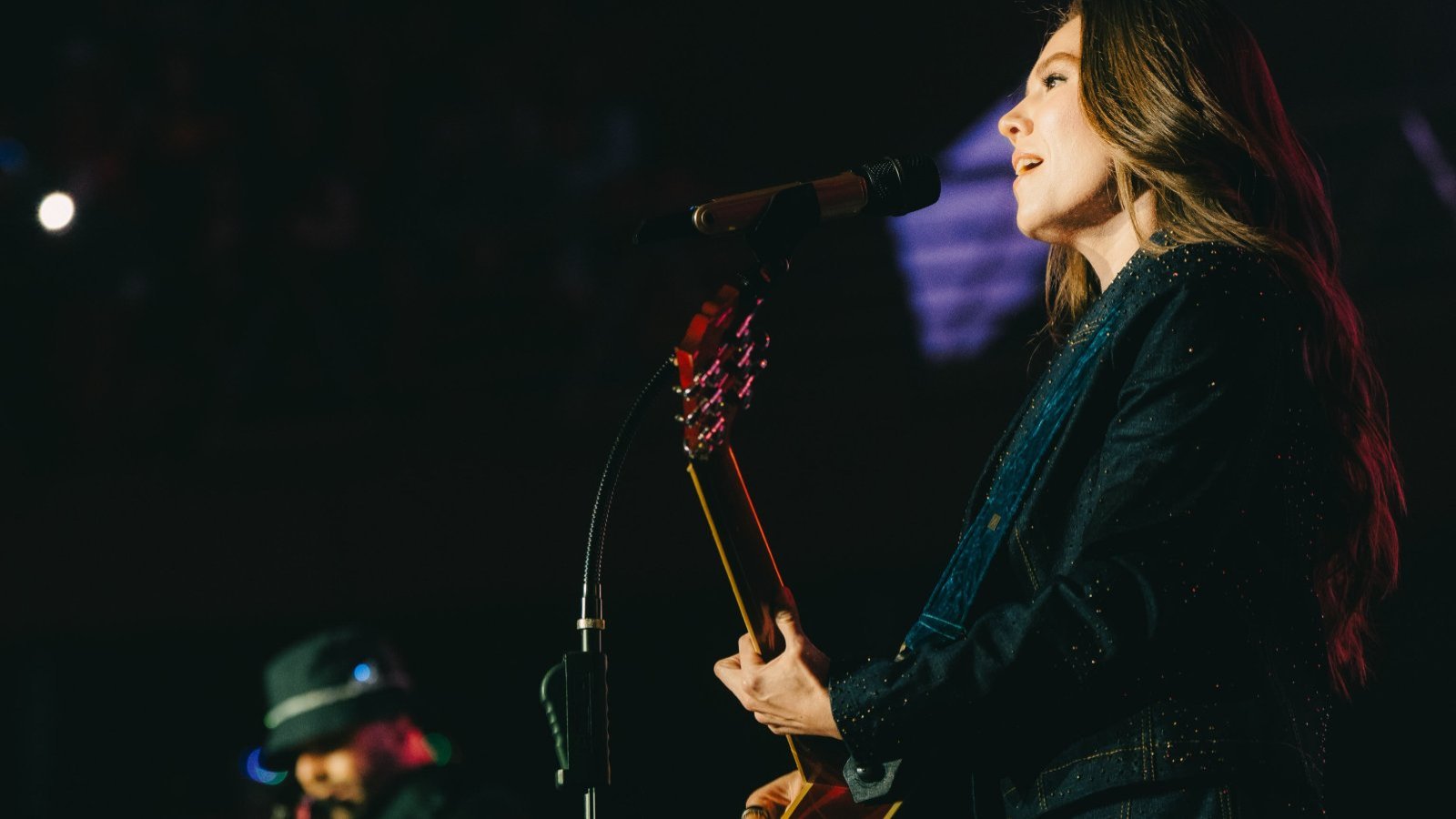 En medio de su separación: Jesse & Joy deslumbran en Chile con el primer show de “El Despecho Tour”
