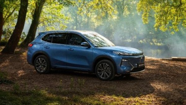 Anuncian importante acuerdo para el desarrollo de intercambio y carga de baterías en autos eléctricos