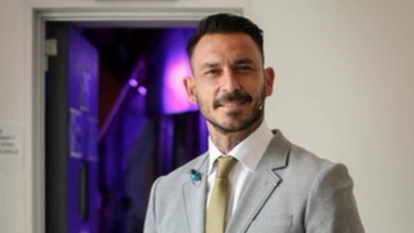 "Y llegó uno de los días más tristes de mi vida, el momento de dar un paso al costado"