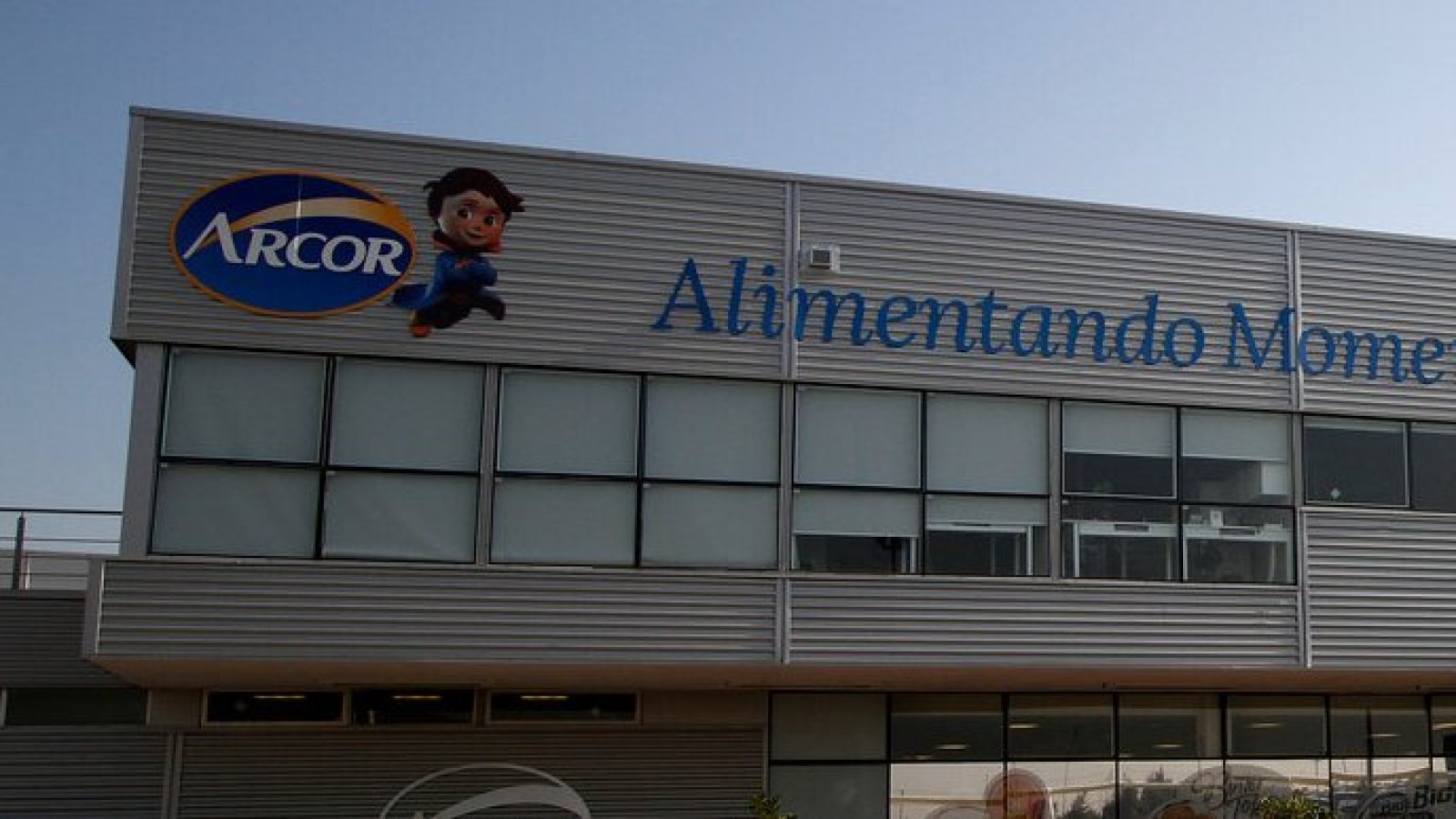 Arcor retira producto Bon o Bon por falta de advertencia en su rotulación
