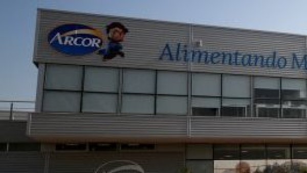 Arcor retira producto Bon o Bon por falta de advertencia en su rotulación