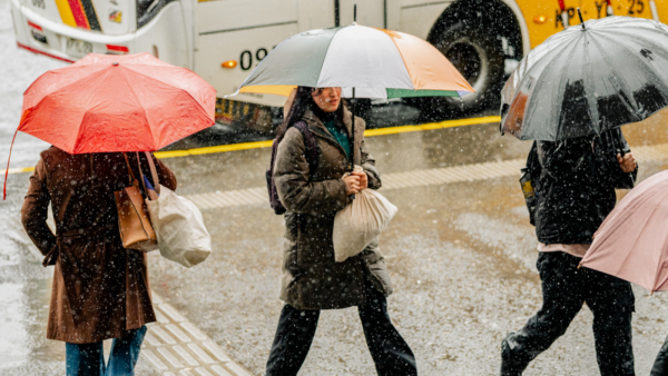Regresa la lluvia a la capital: Metereología emite aviso de precipitaciones para esta semana en tres regiones del país