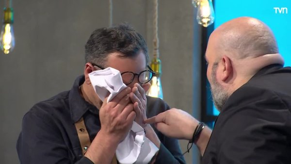 Christopher conquista el delantal blanco con emotivo plato "Mamá, yo también quería"