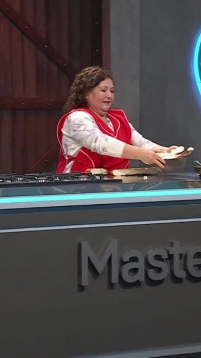 "¡Es un gran sí!": participante se robó el corazón de los chefs con dos clásicos platos chilenos