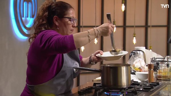 ¡A cocinar! Cynthia, Antonia y Luis cocinan pantrucas para quedarse con el delantal blanco