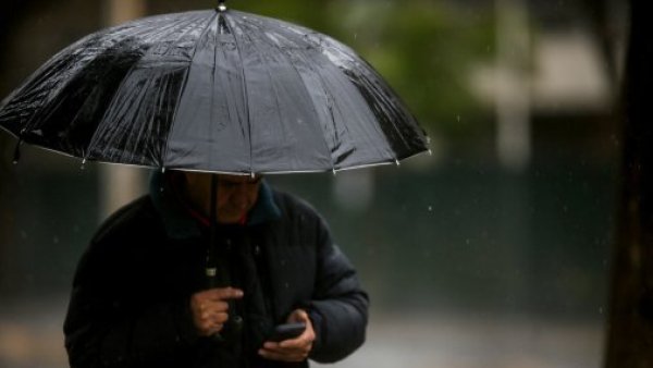 ¿Cuándo será el peak de lluvias durante esta semana en la región Metropolitana?