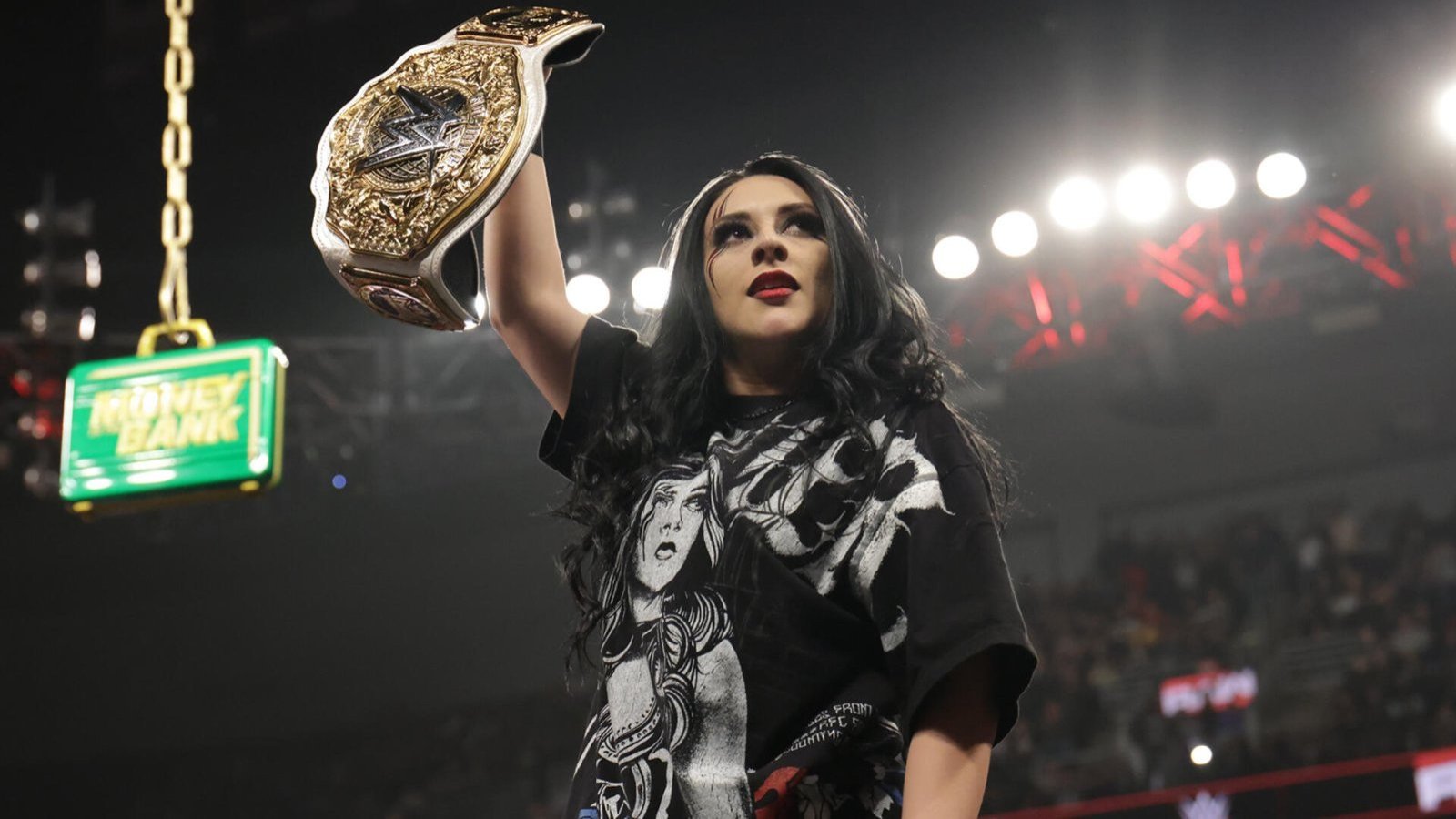 ¡Perdió la paciencia! "La Primera" pactó una Triple Amenaza versus Liv Morgan y Becky Lynch
