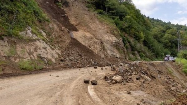 Académico explica por qué las lluvias pueden provocar deslizamientos de tierra