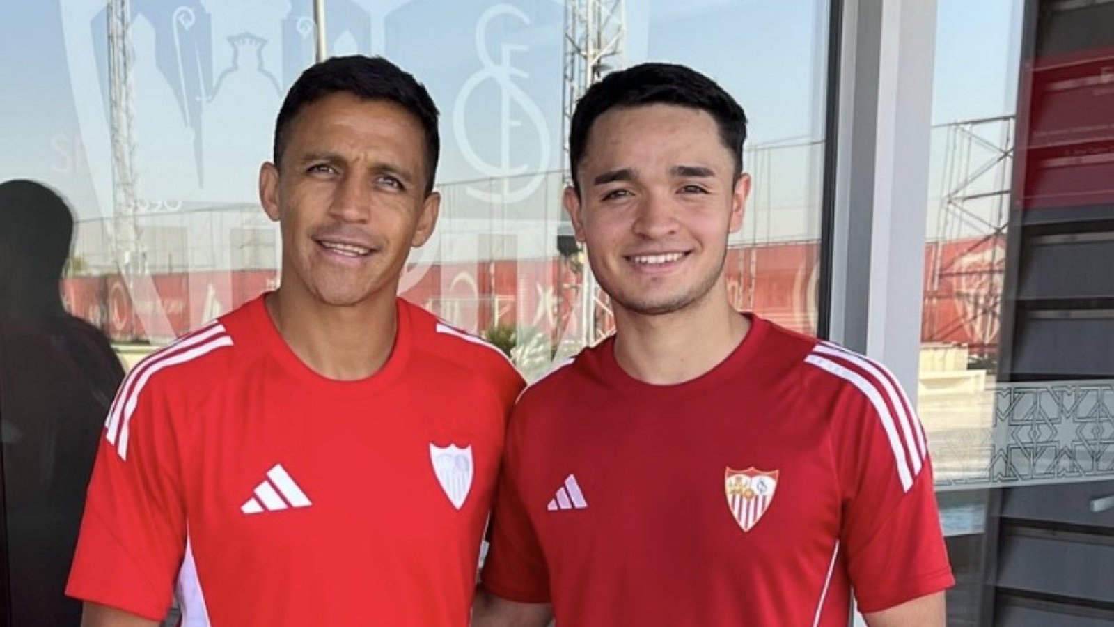 Se suma a Gabriel Suazo: Sevilla se refuerza con promesa del fútbol chileno
