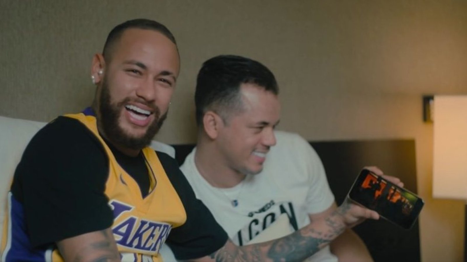 "Borrachos": Neymar muestra inédito video de Lionel Messi
