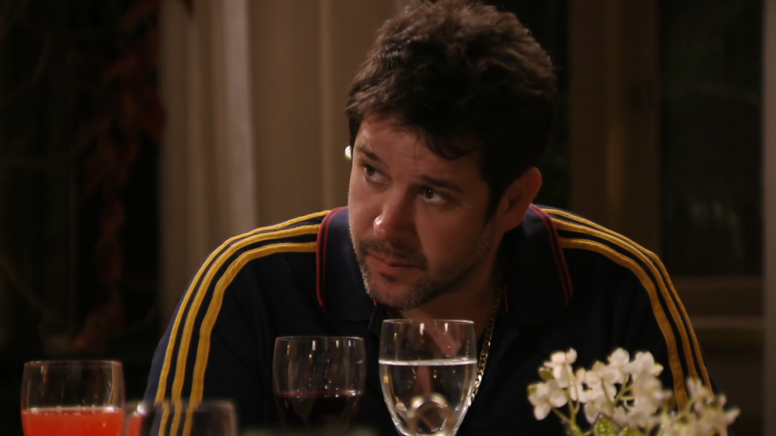 Avenida Brasil - T1E133 | El eco de un divorcio
