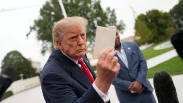 Donald Trump plantea rebautizar el Atlántico o el Pacífico como "Océano Trump"