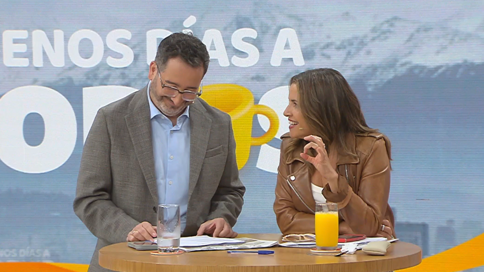 "¡Te lo pido por favor!": El reclamo de Eduardo Fuentes cada vez que Monse falta al matinal
