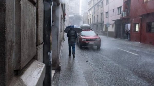 Directora de SENAPRED por tormentas: "Si puede evitar salir, evítelo y no lo haga"