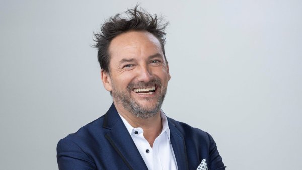 Transmite TVN: Daniel Fuenzalida es el primer animador confirmado del Copihue de Oro 2026