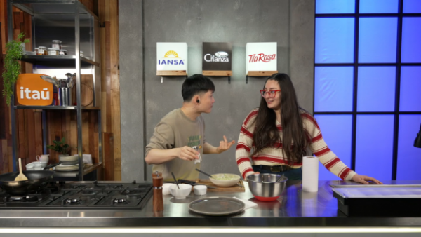 Sobrevivió a la tormenta y al taco: Así fue la llegada de Fran Medina al react de "MasterChef Chile"