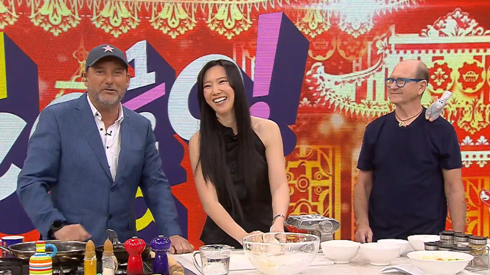 ¡Hoy cocinamos wantán frito con la influencer Yingxin Hu!

