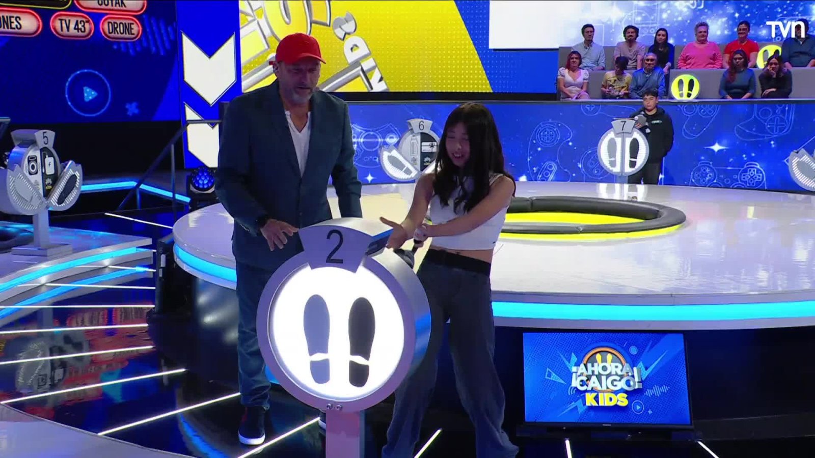 ¿Dónde puede estar la tablet? Dani intenta ayudar a nuestra pequeña jugadora
