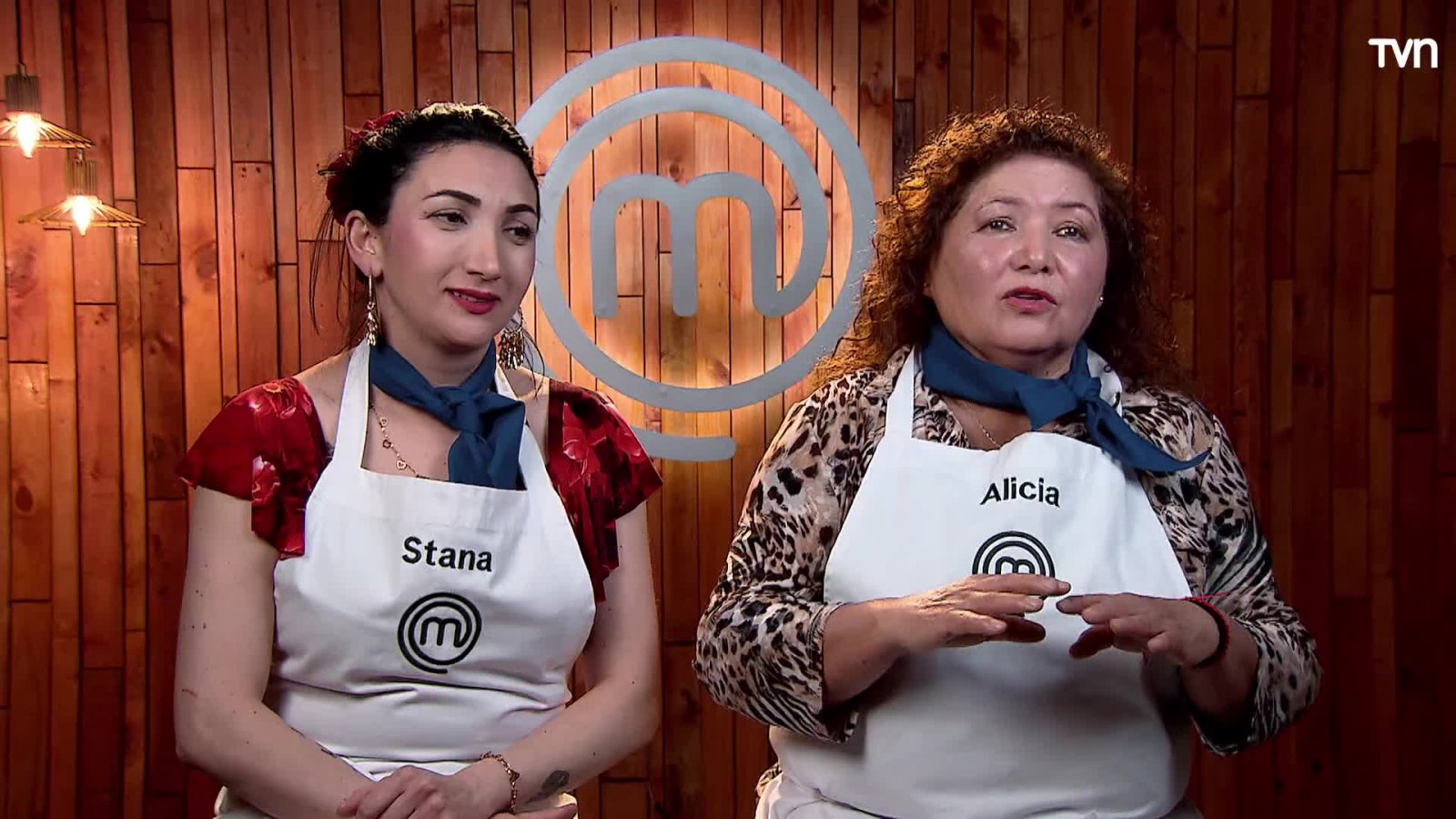 ¡No lograron convencer! Stana y Alicia recibieron críticas por su plato
