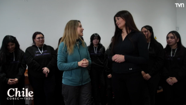 <p>Carla Jara llegó hasta Villarrica para conocer a su reconocido coro infanto-juvenil</p>Carla Jara llegó hasta Villarrica para conocer a su reconocido coro infanto-juvenil
