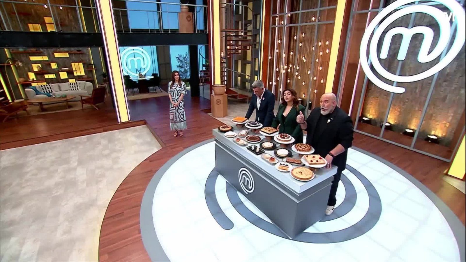¡Dulce desafío de eliminación! Los delantales negros se juegan su permanencia con una exigente prueba de repostería
