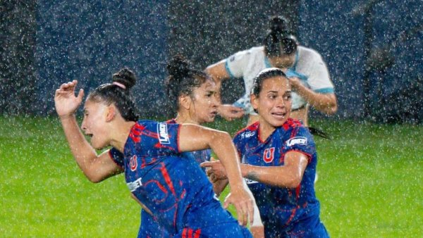 La U femenina sufre bajo la lluvia y complica su clasificación en Copa Libertadores: Mira la Tabla