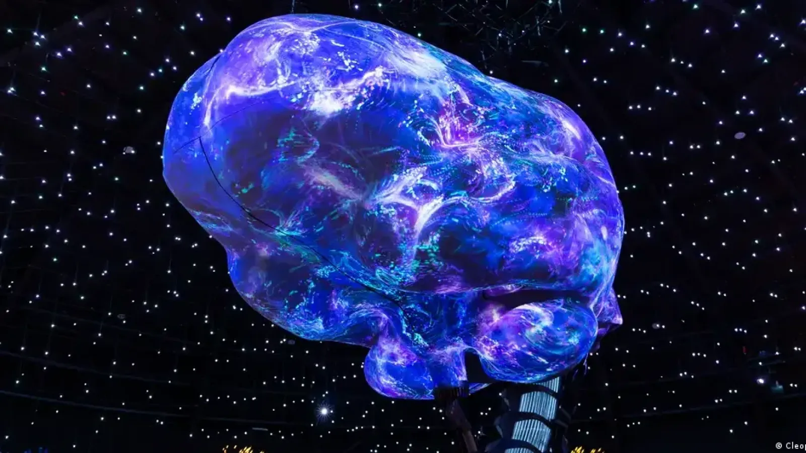 Conectar el cerebro con el celular: tecnología posible en diez años
