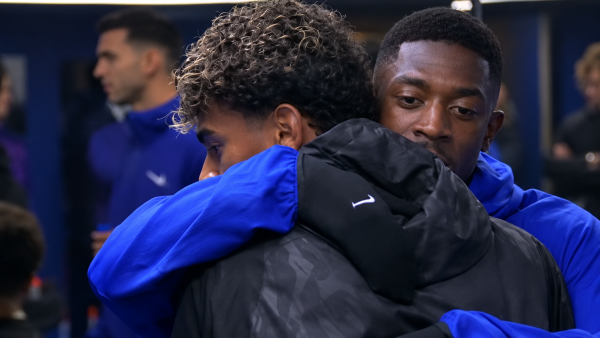 Dembélé vivió de todo ante Barcelona: abrazo con Lamine Yamal, gol increíble fallado y lesión