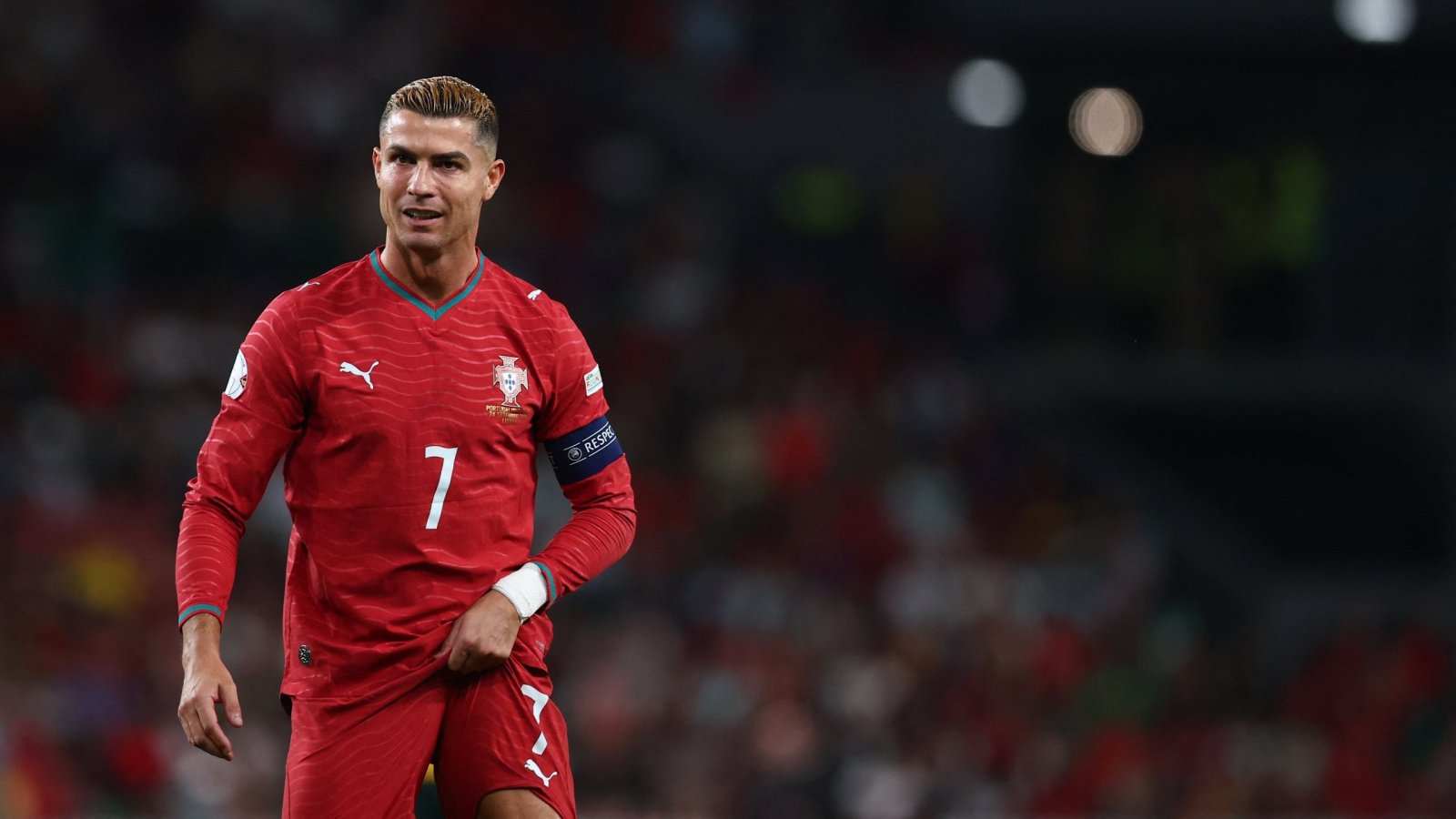 El hermoso gesto de Cristiano Ronaldo tras grave lesión de Kvaratskhelia
