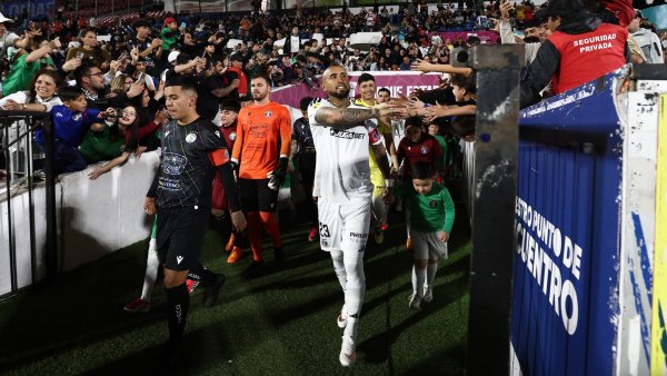 Colo Colo busca agendar amistoso en Fecha FIFA ante Racing de Argentina