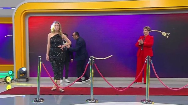 Paulina y Carla deslumbran en la alfombra de los nominados a los Copihue de Oro