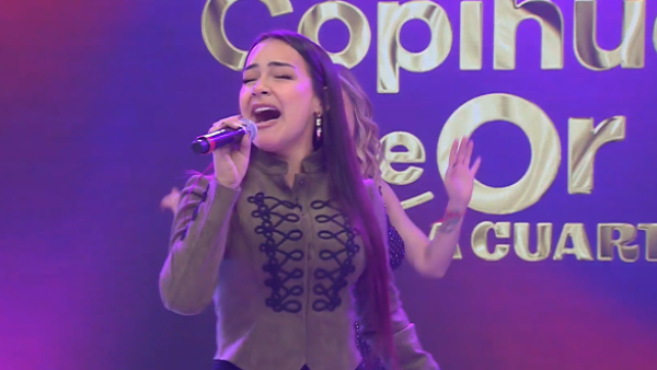 Alanys Lagos nos hizo bailar con sus grandes temas en "El Medio Día"