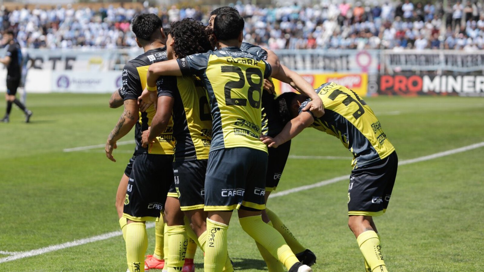 Se viene "escritoriazo" en Primera B: Si San Luis sale campeón no habrá copa en el estadio
