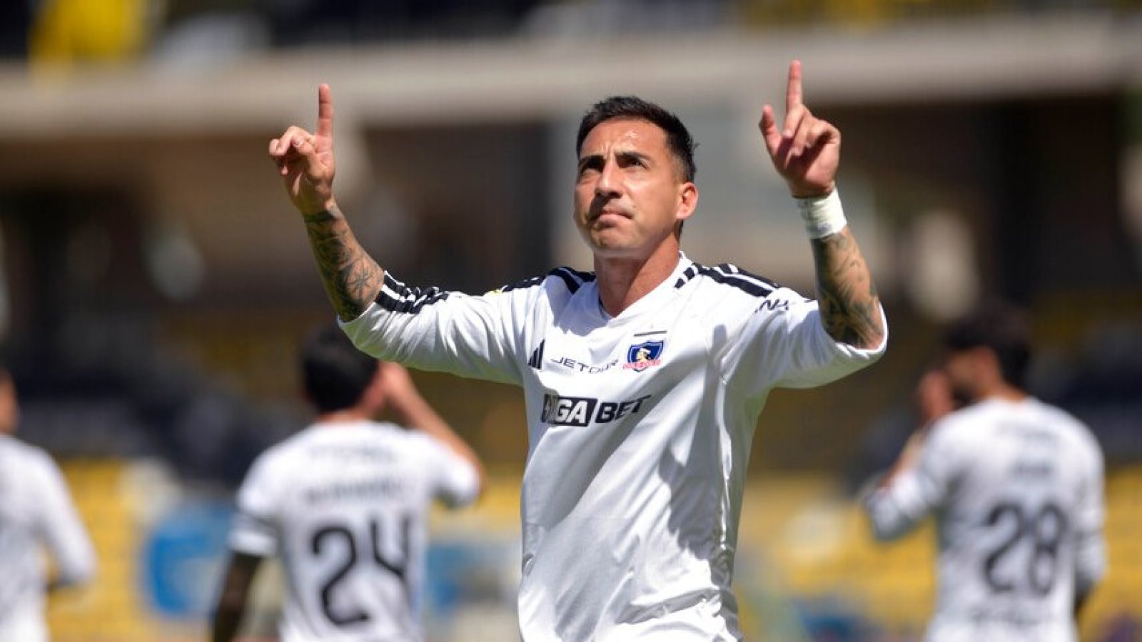 Colo Colo busca mantener su ventaja sobre la U: A qué hora juegan y dónde ver EN VIVO los partidos
