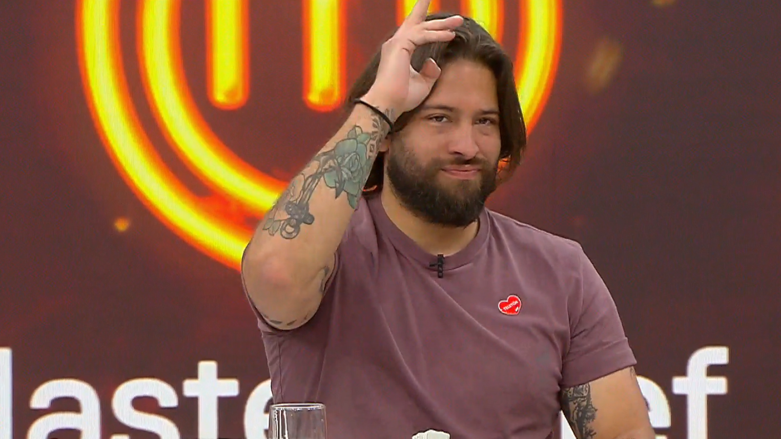 "Tengo una historia muy parecida a la tuya": Las confesiones de Felipe a Daniel Fuenzalida en "El Medio Día"
