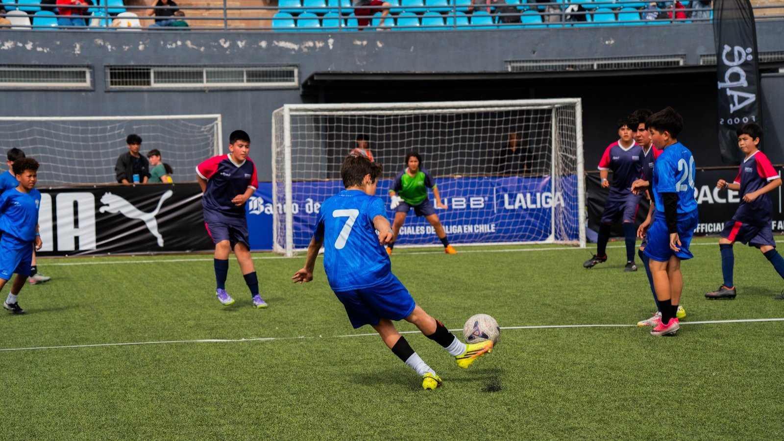 Con casi 300 niños y niñas participando: LaLiga Youth Tournament debutó en Chile
