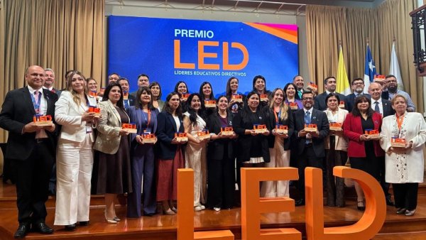 Premio LED 2026 reconoce a 30 líderes educativos desde Iquique a Magallanes